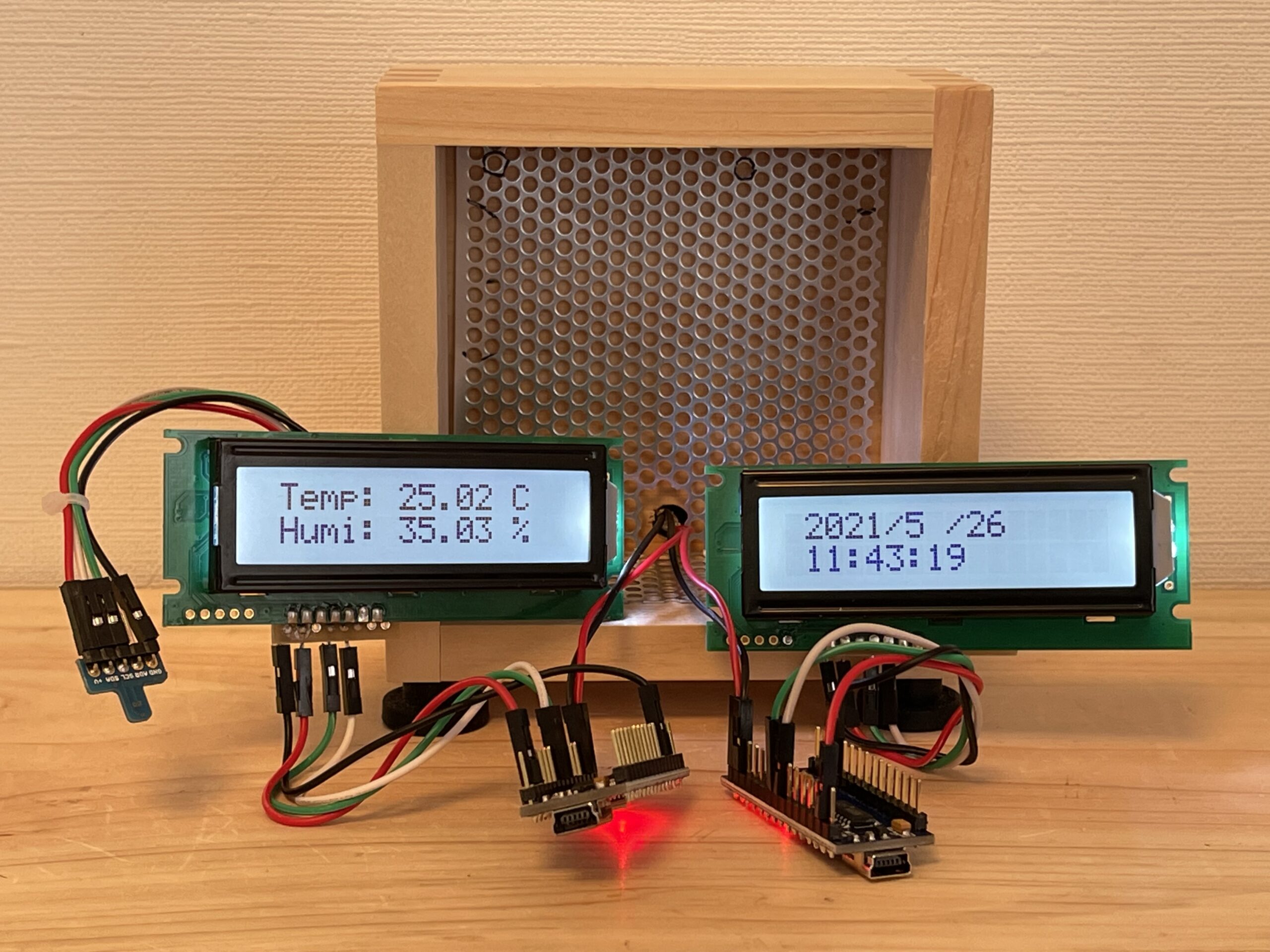 Arduino Nano互換ボードでLCD時計とLCD温湿度計を小型化、二合枡に組み込んで完成 | よかひより