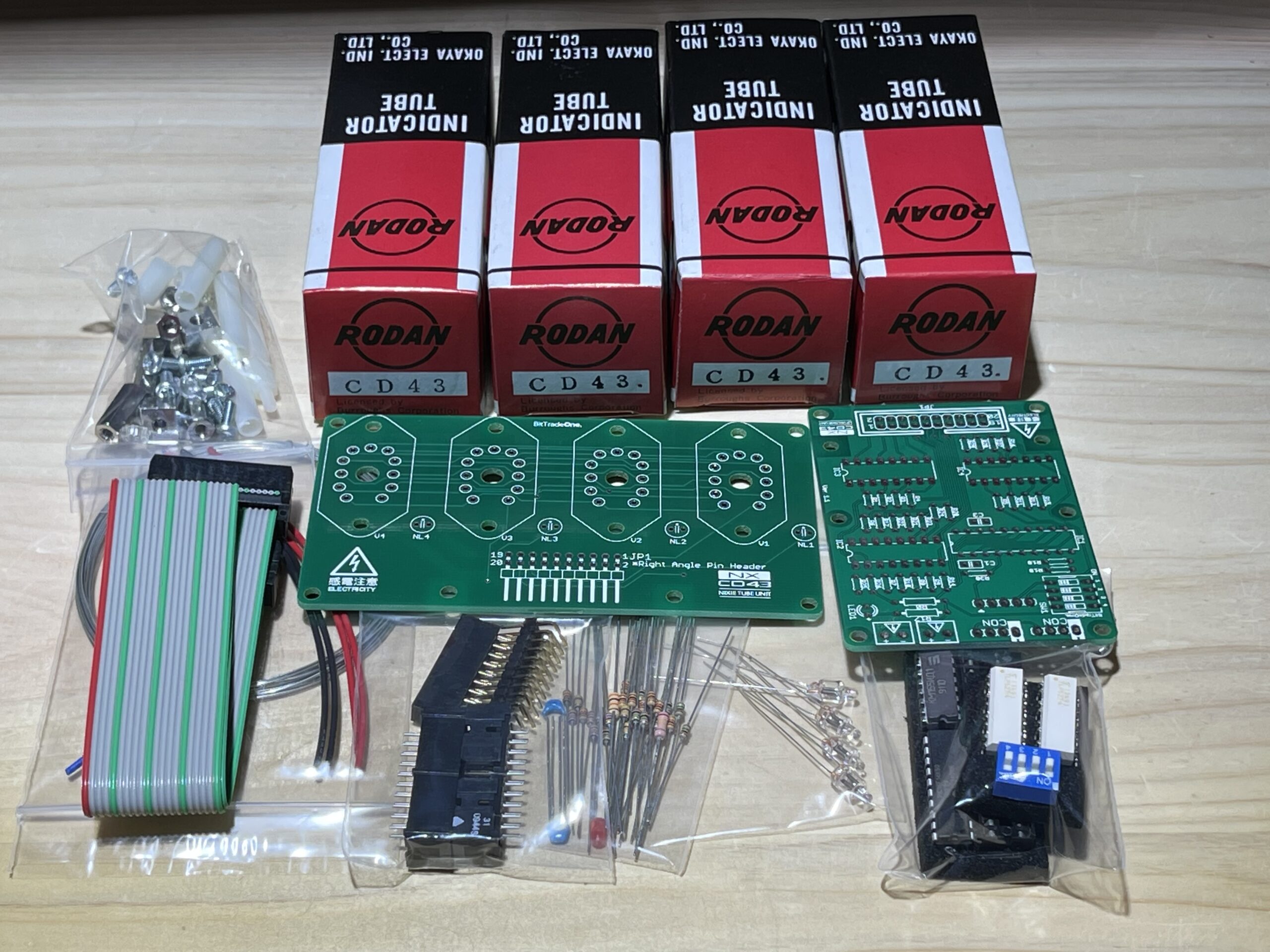 ニキシー管CD43を使って表示桁数をさらに4桁増やすキット