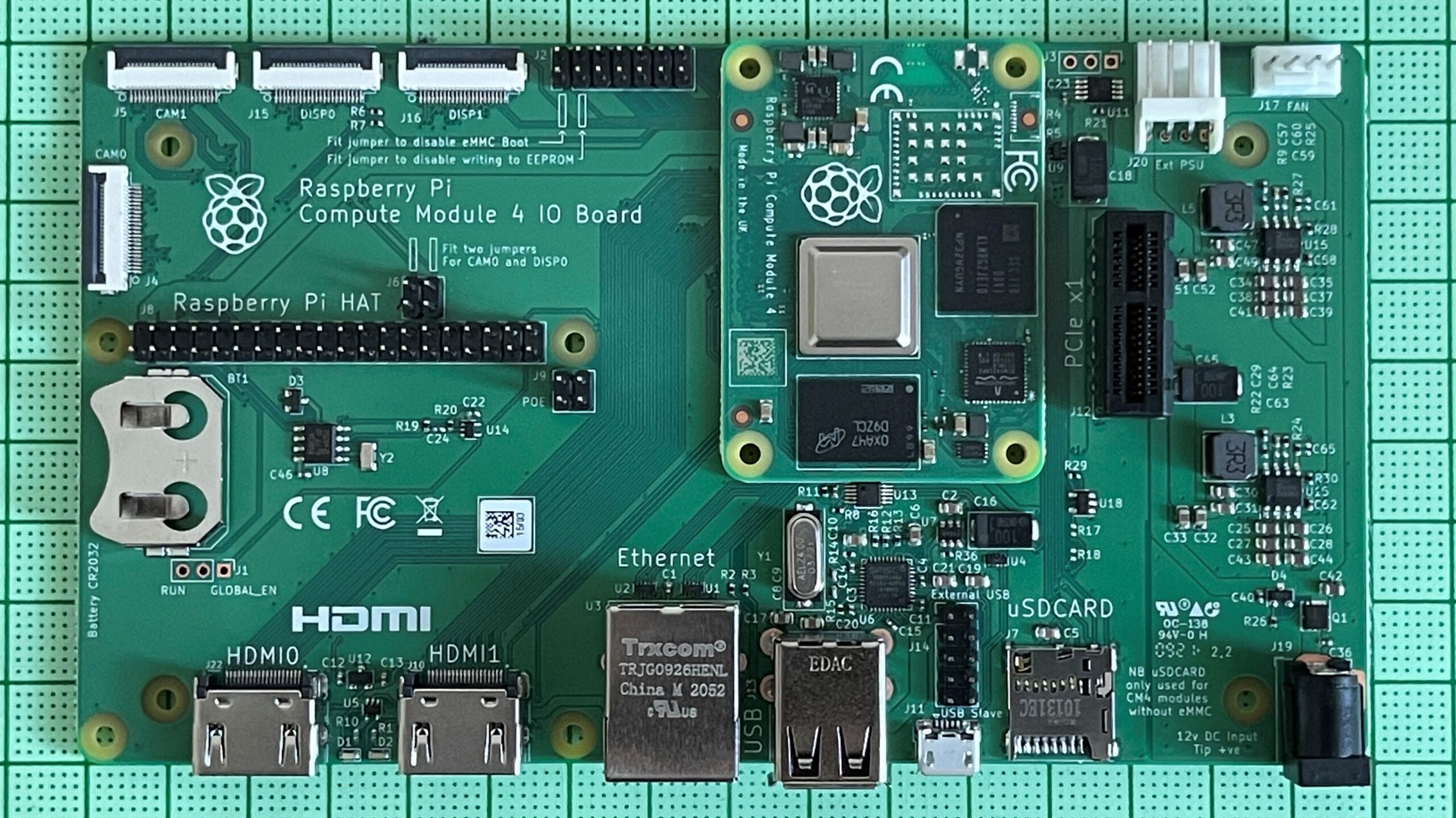 CM4をIOボードに装着