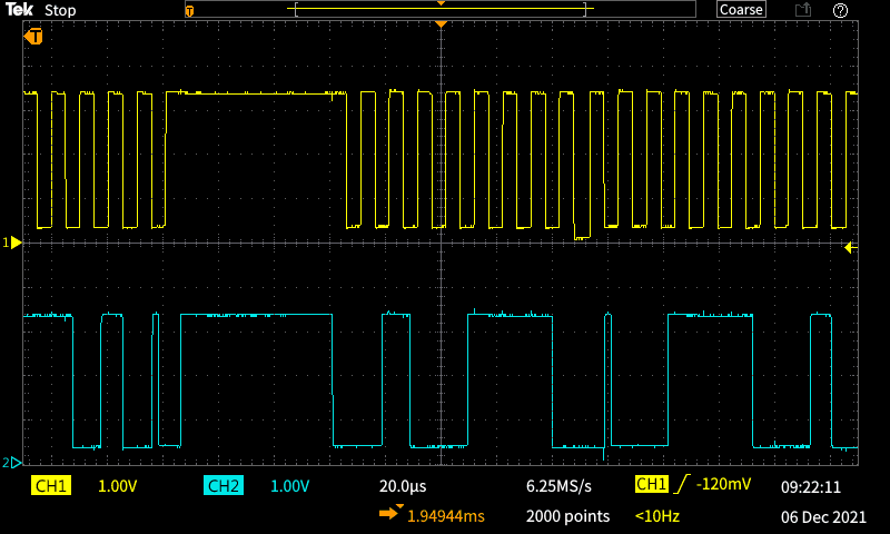 ESP32-DevKitC側（3.3V系）の I2Cバスレベル変換モジュールのI2C信号波形（